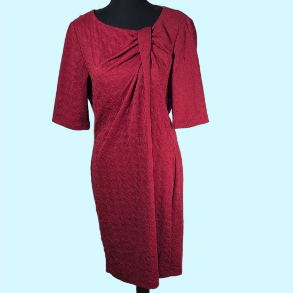 Gabby Skye Textured Red Midi Dress